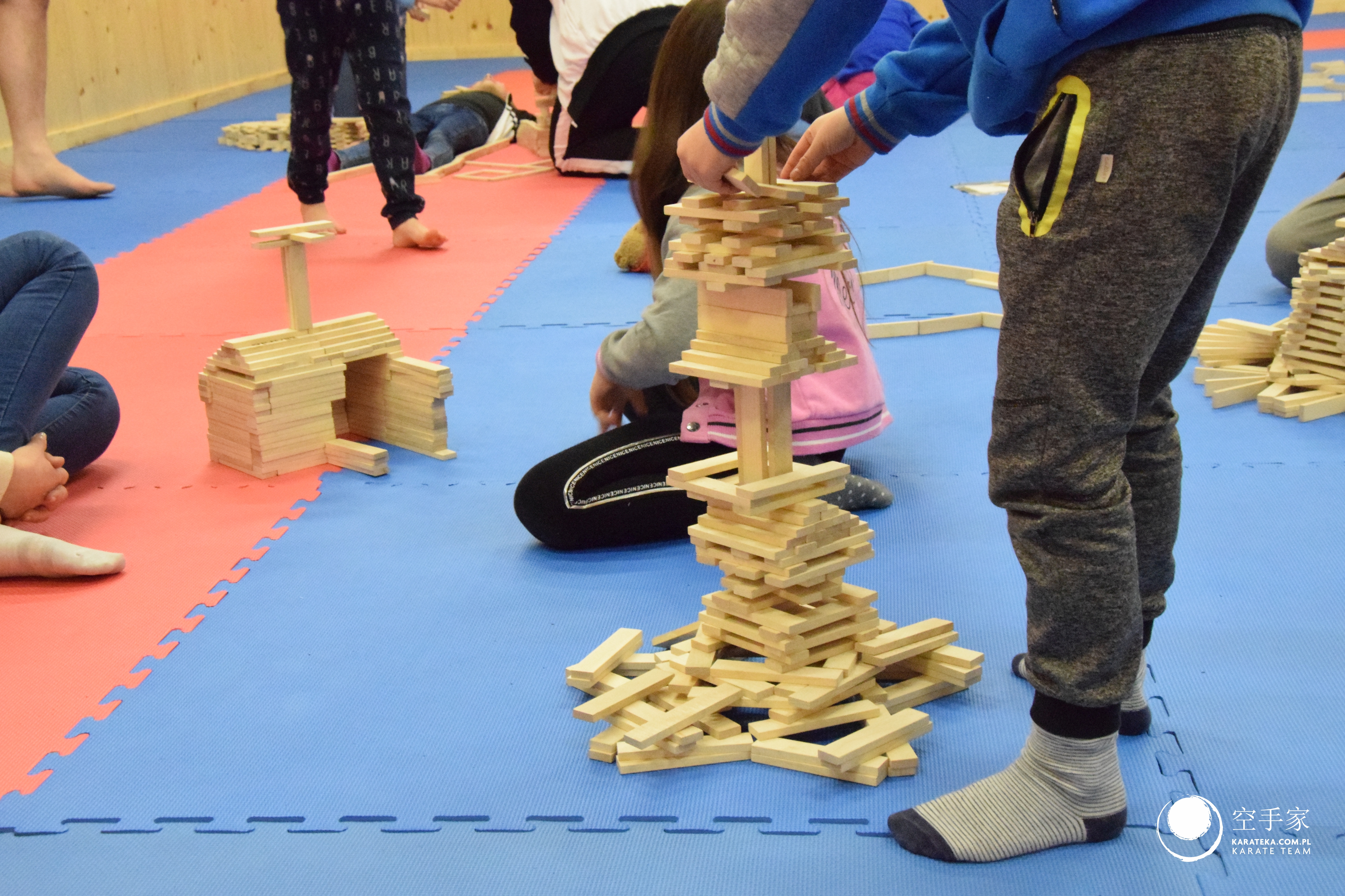 Narty, deska, karate i inne zabawy