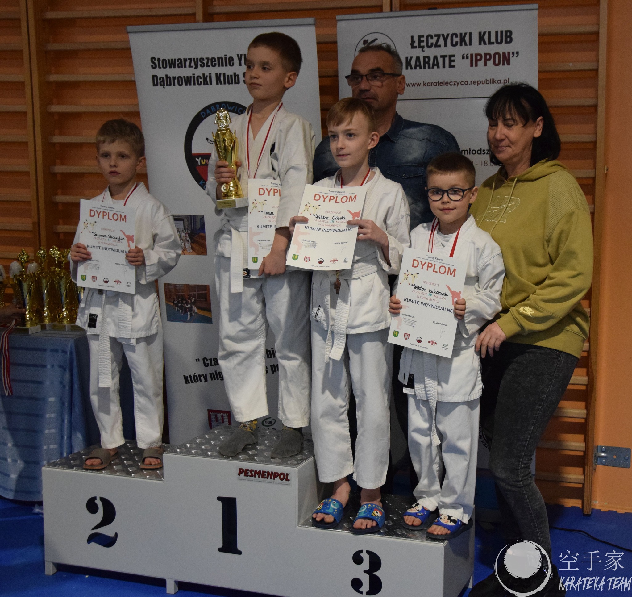 Młode Wilczki z medalami