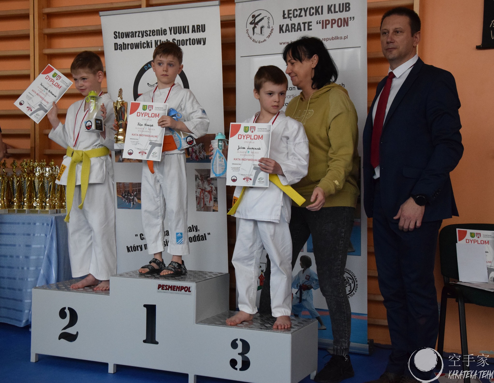 Młode Wilczki z medalami