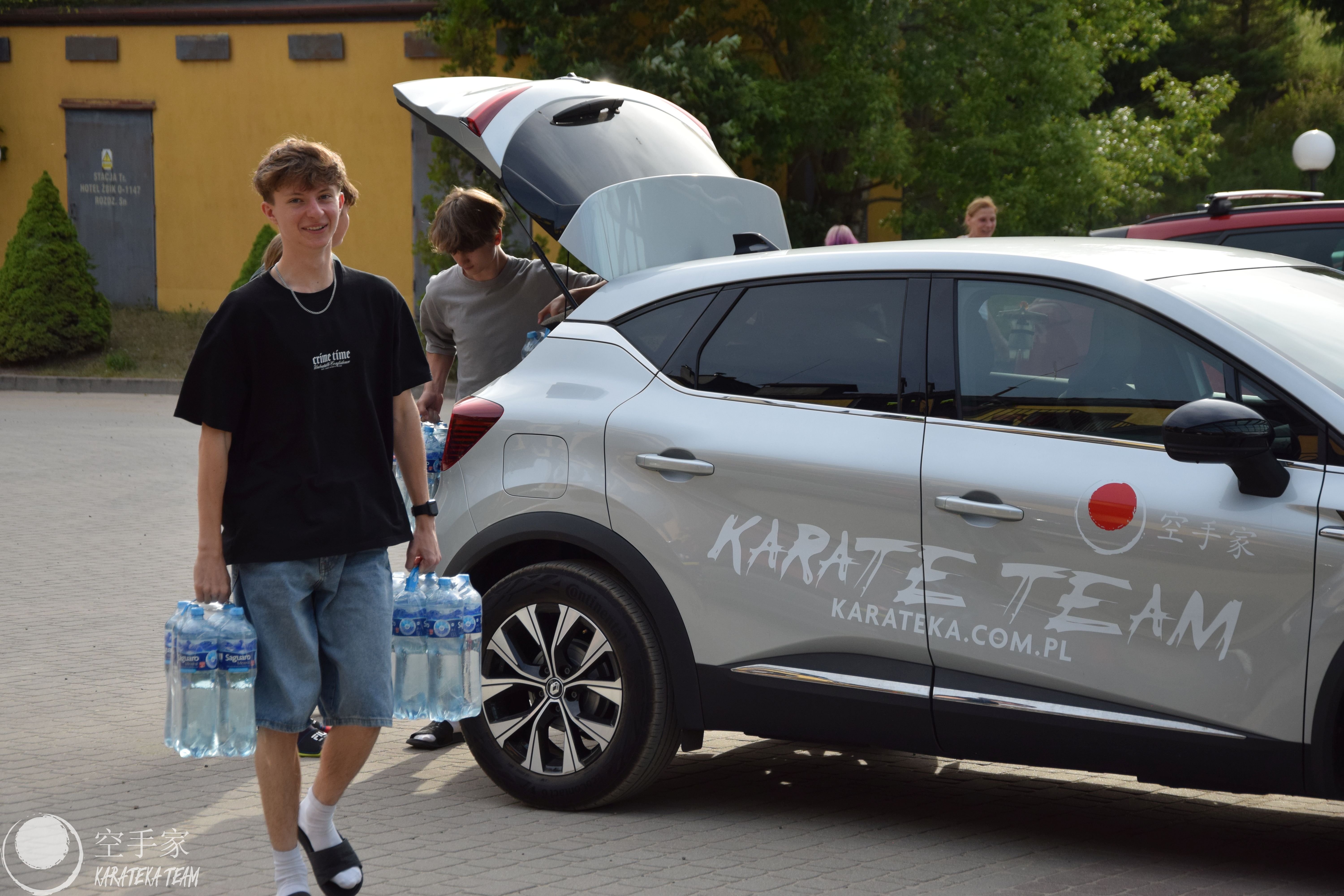 Pierwsze treningi na obozie i pierwsze plażowanie