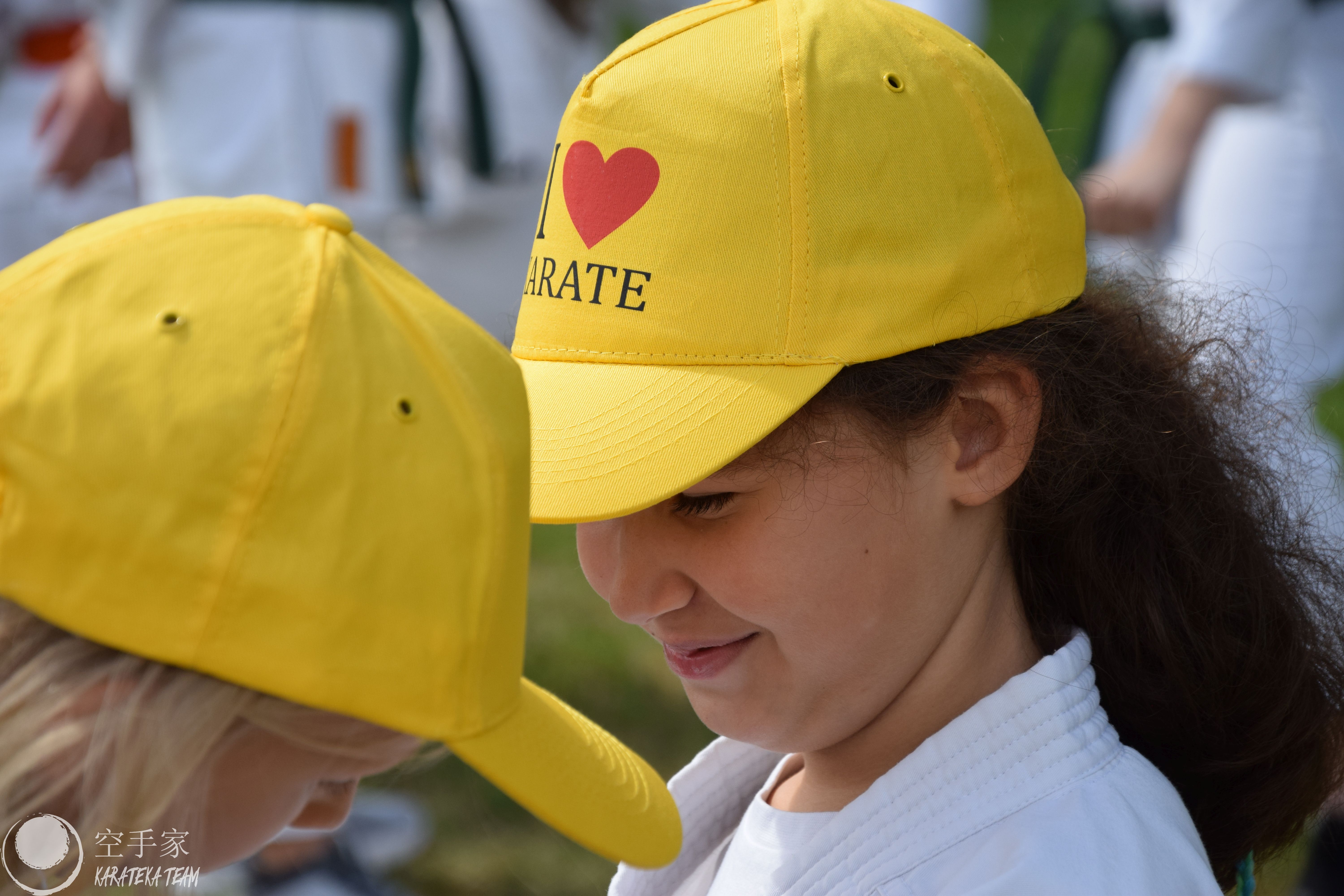 Pierwsze treningi na obozie i pierwsze plażowanie