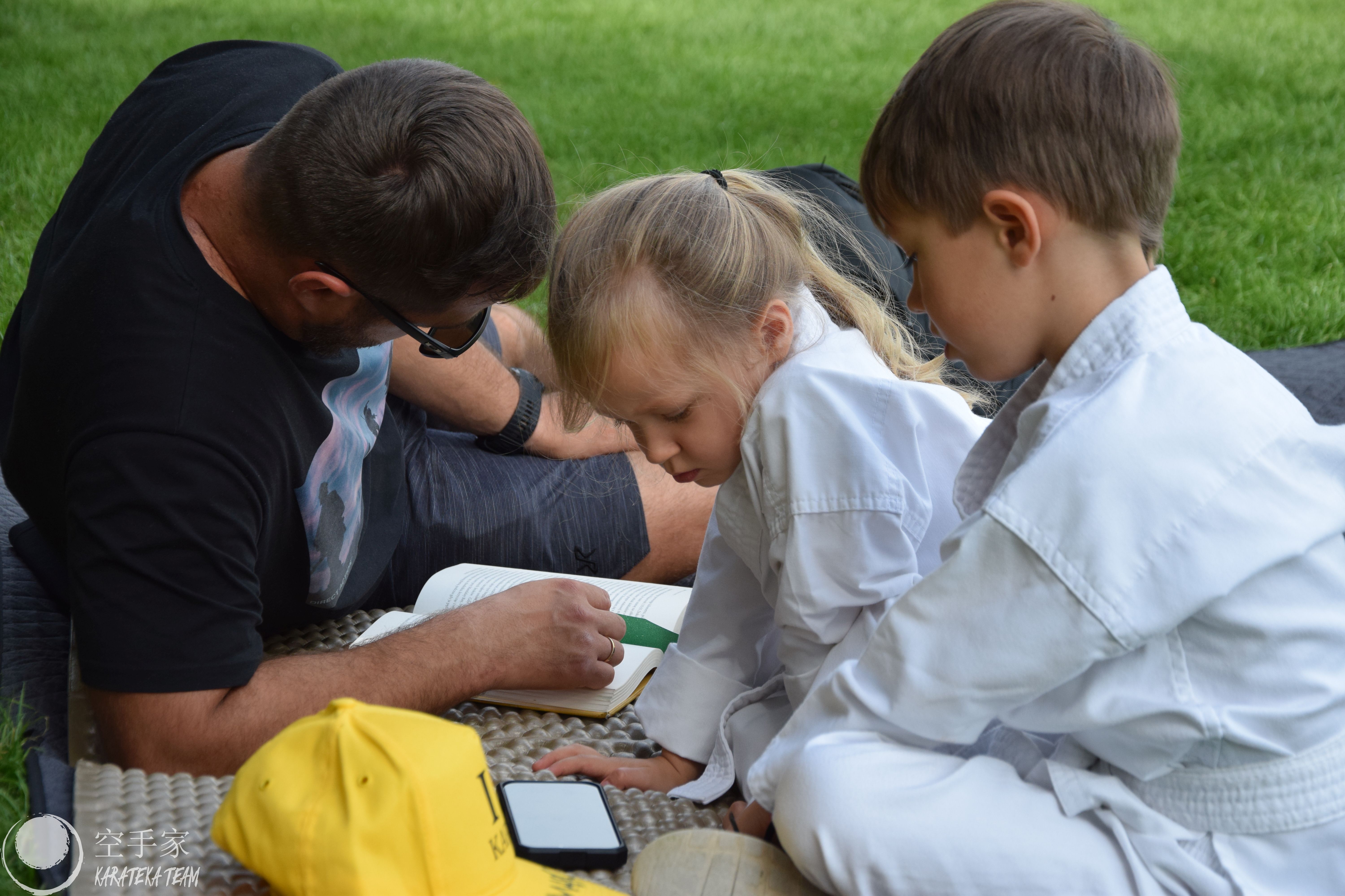 Pierwsze treningi na obozie i pierwsze plażowanie