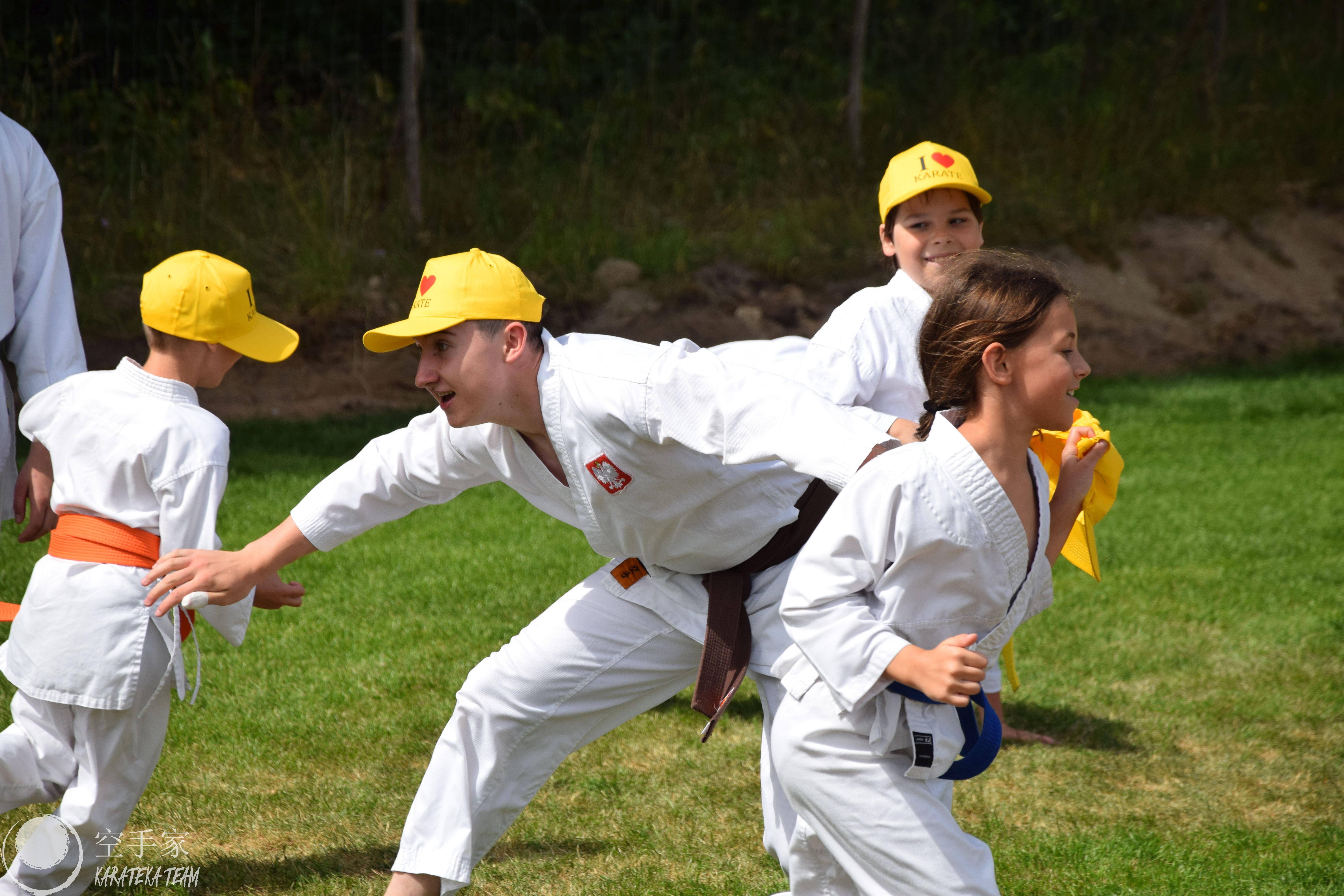 Pierwsze treningi na obozie i pierwsze plażowanie
