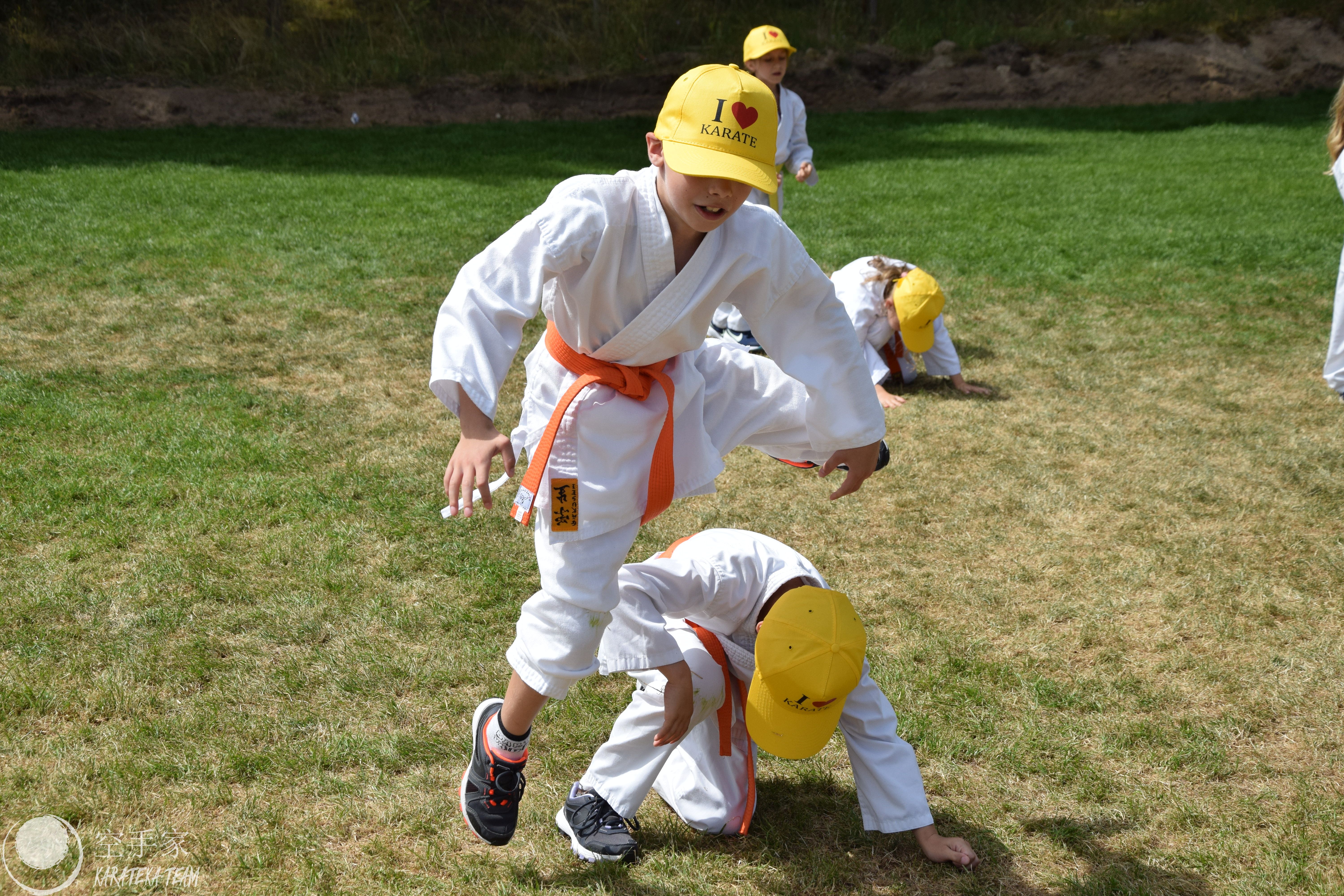 Pierwsze treningi na obozie i pierwsze plażowanie