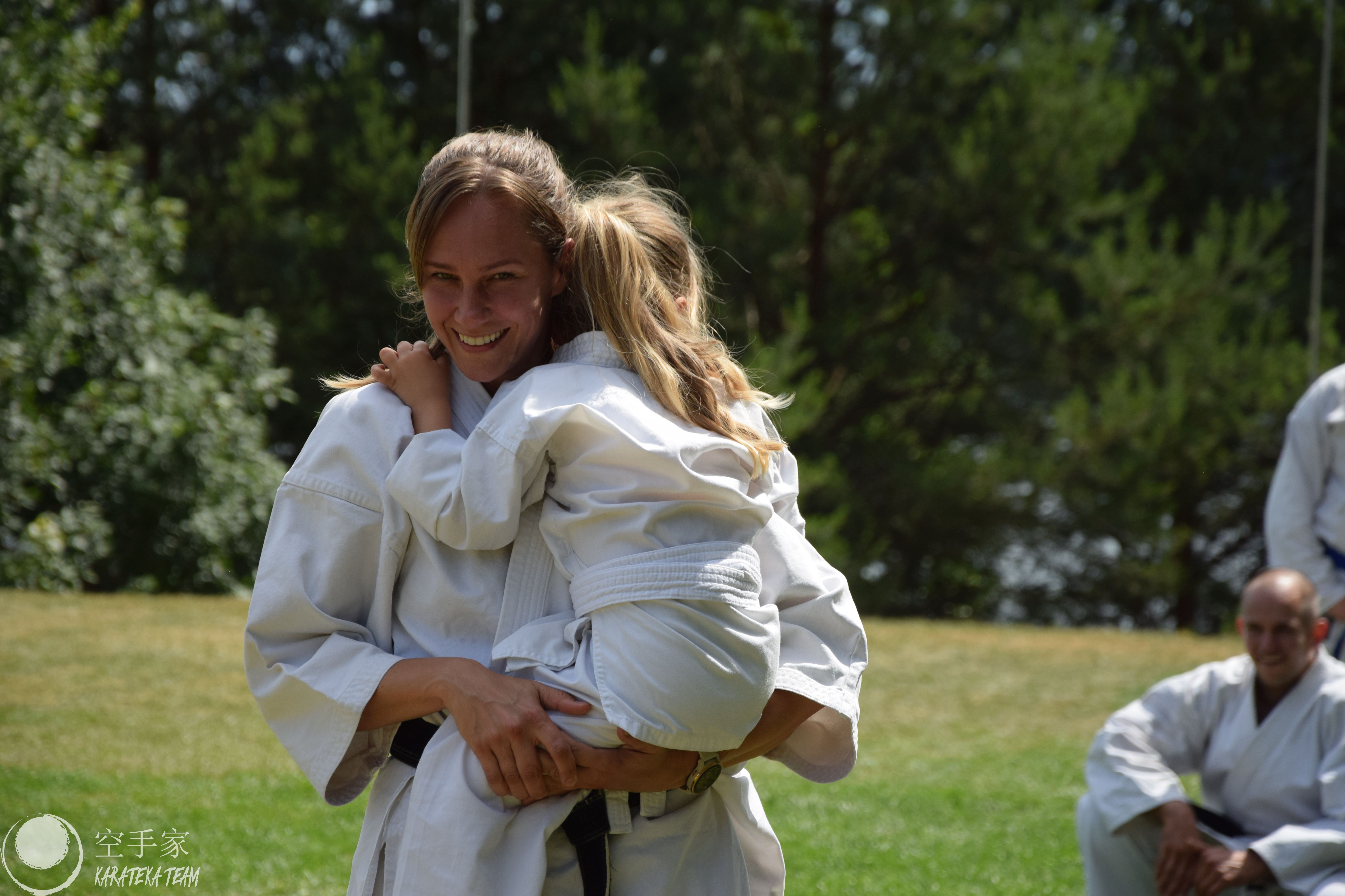 Pierwsze treningi na obozie i pierwsze plażowanie