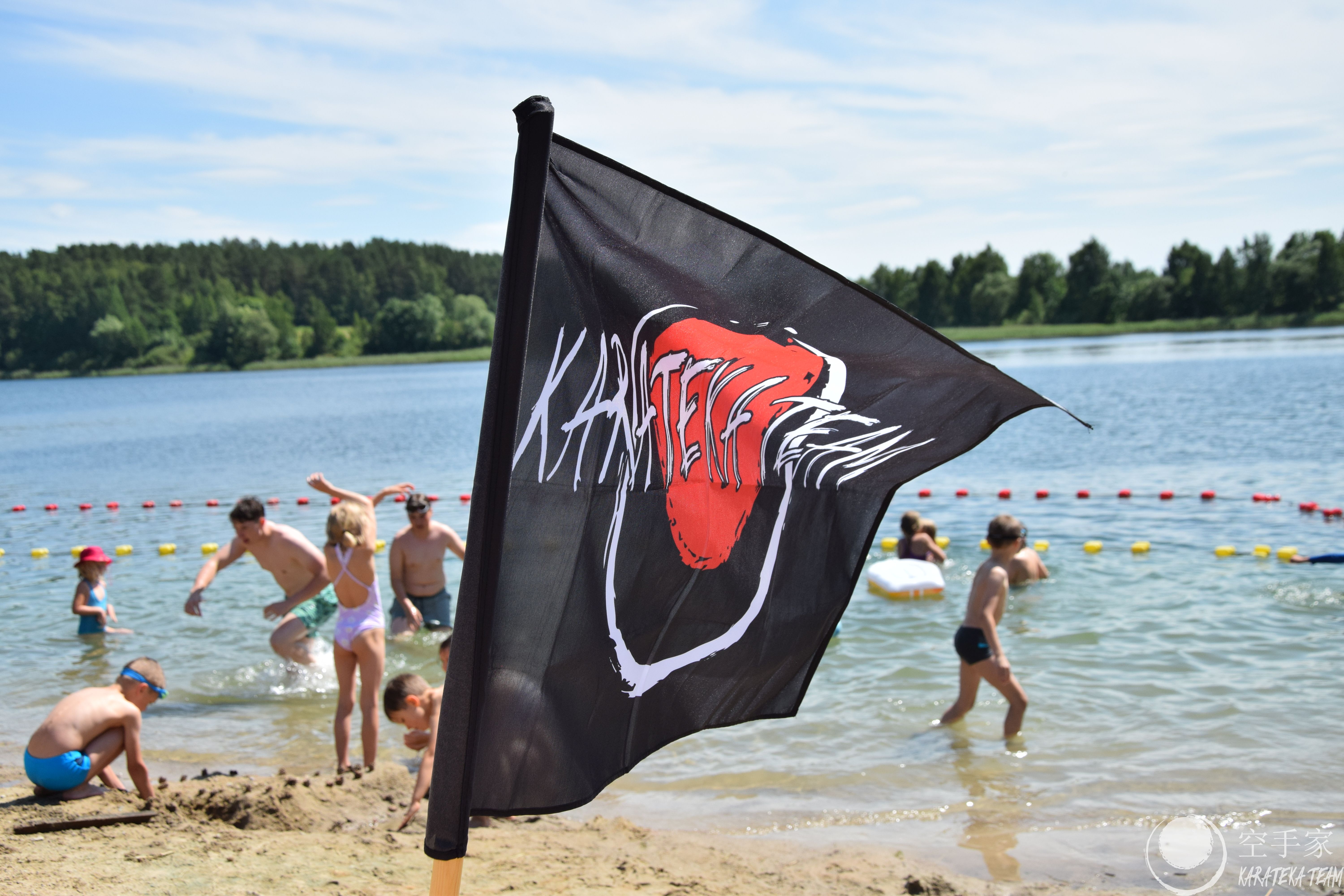 Pierwsze treningi na obozie i pierwsze plażowanie