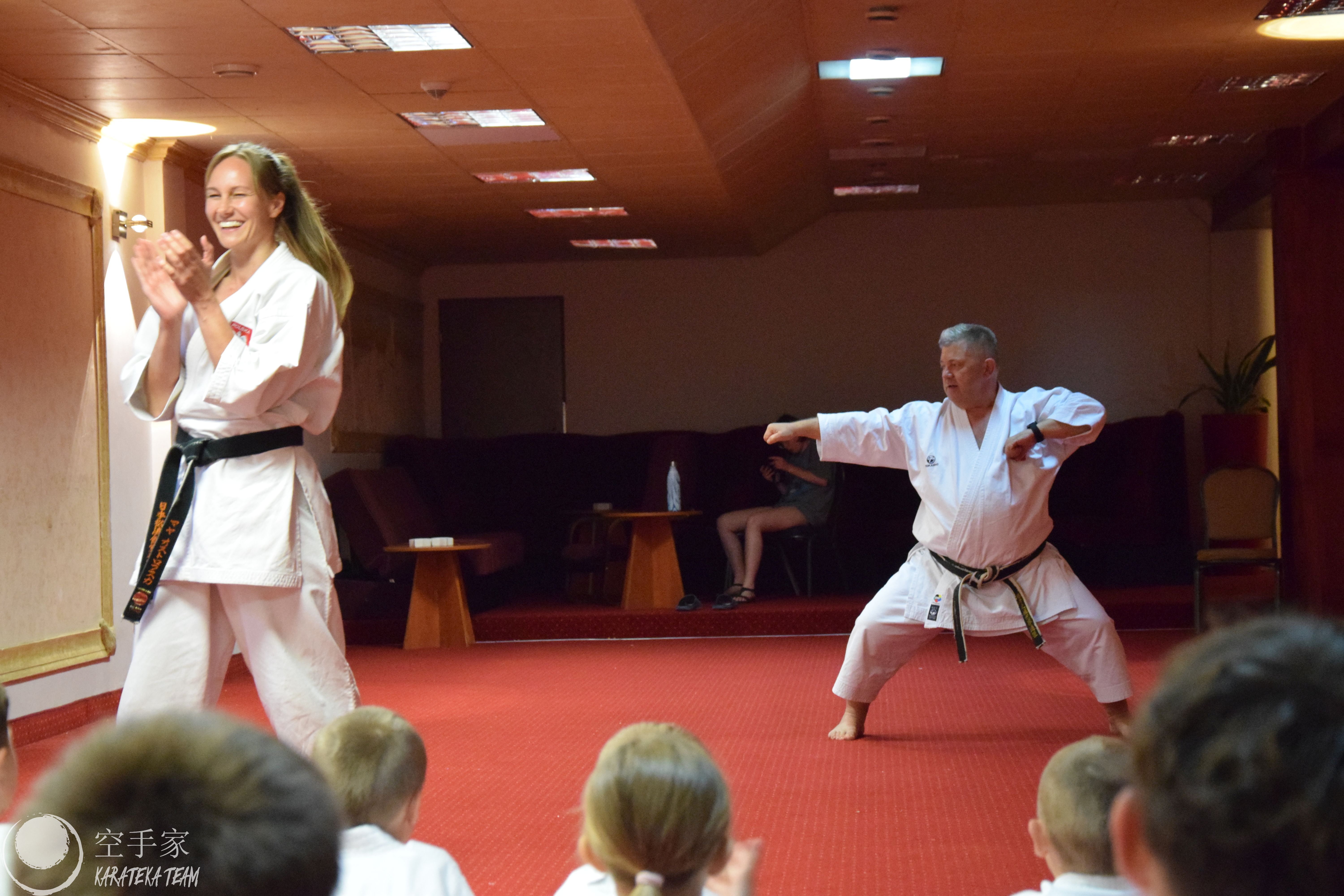 Pierwsze treningi na obozie i pierwsze plażowanie