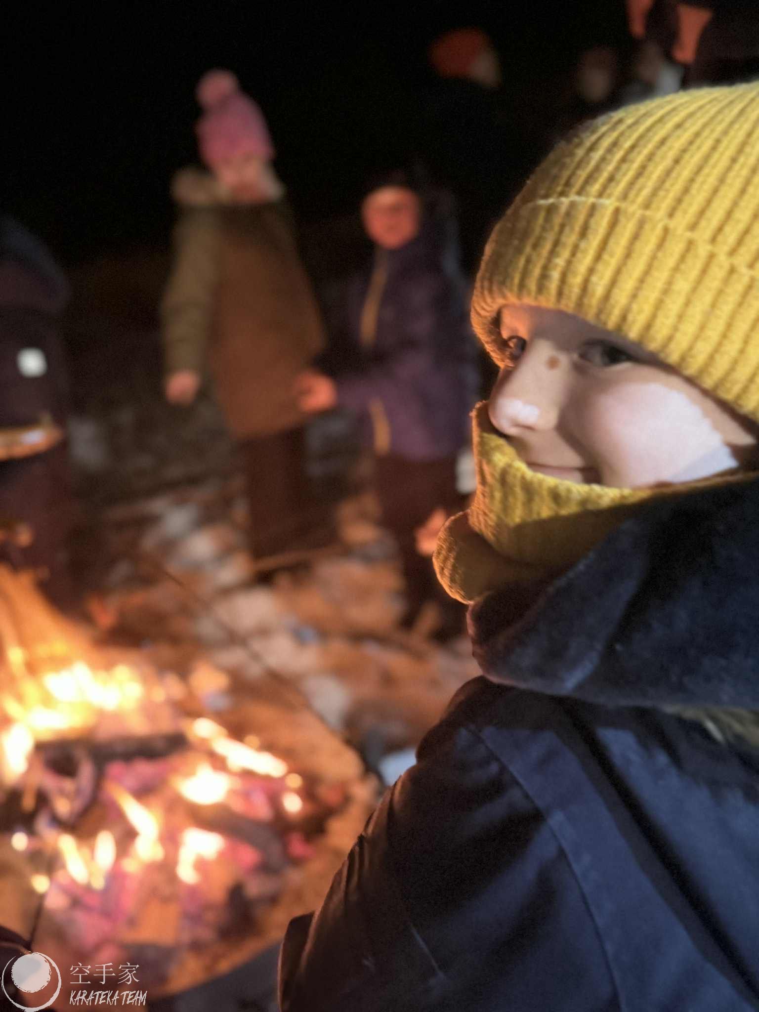 Narty, karate, ognisko, czego chcieć więcej…