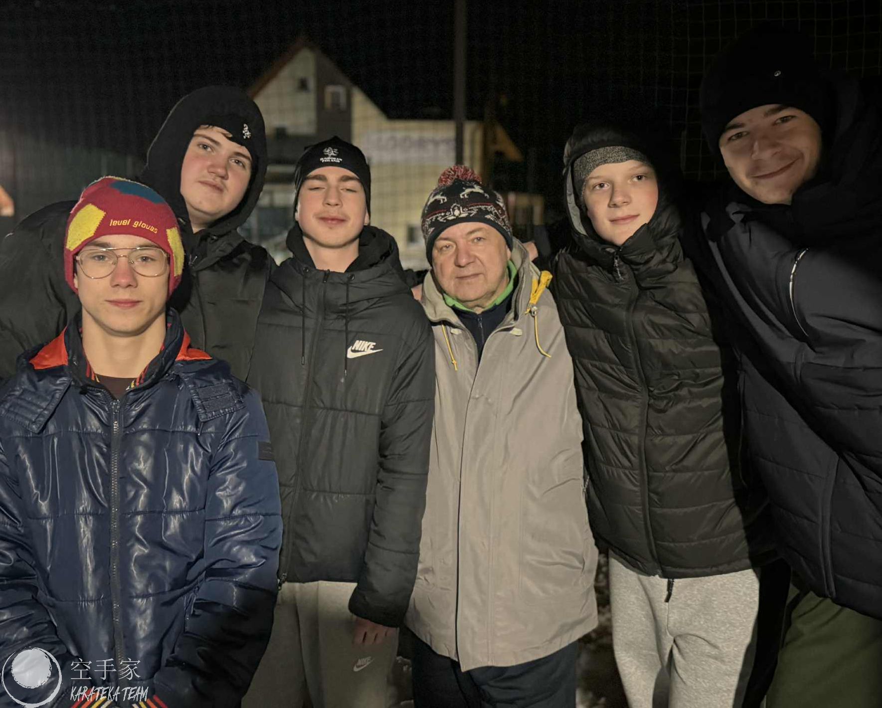 Narty, karate, ognisko, czego chcieć więcej…