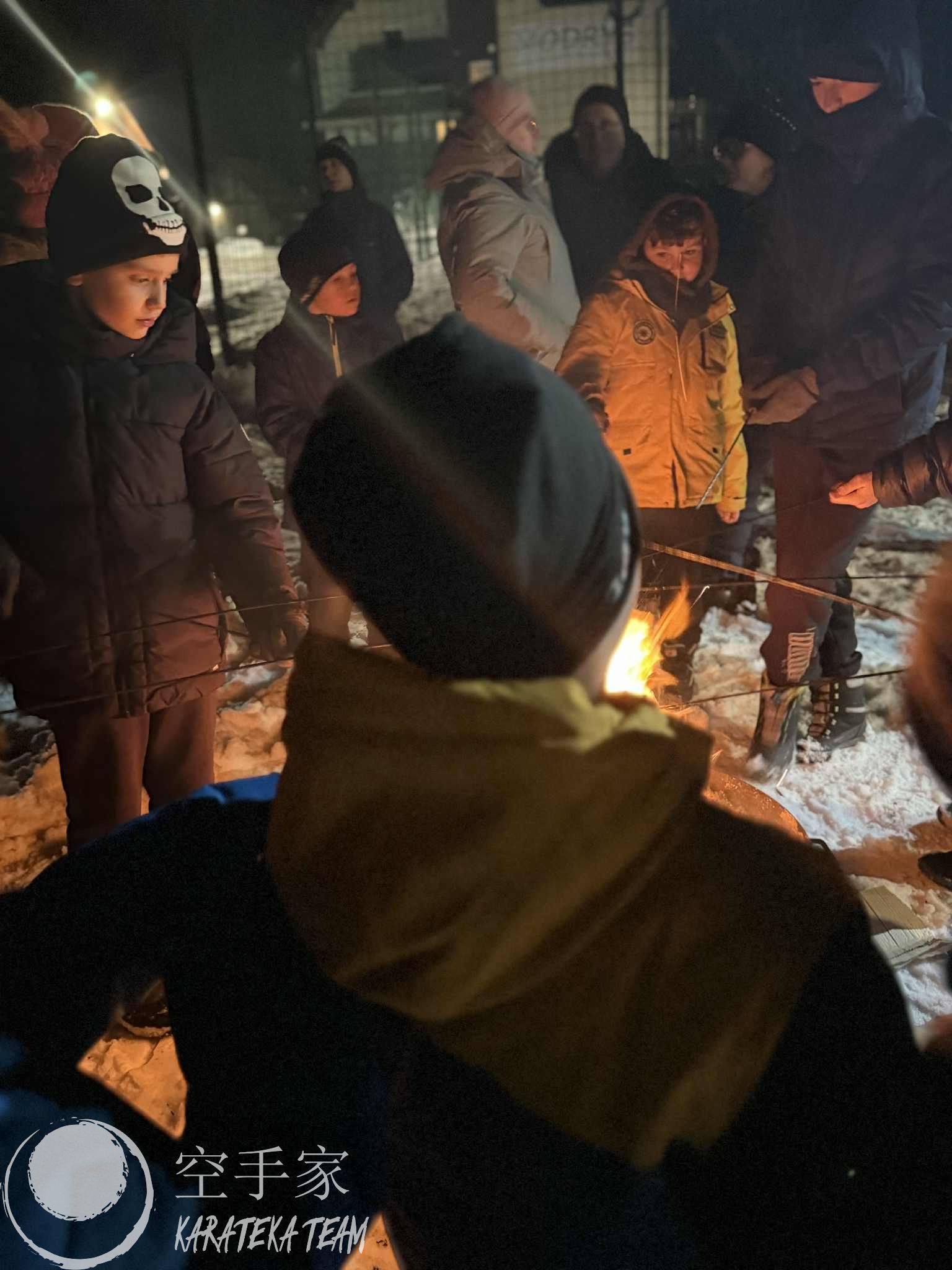 Narty, karate, ognisko, czego chcieć więcej…