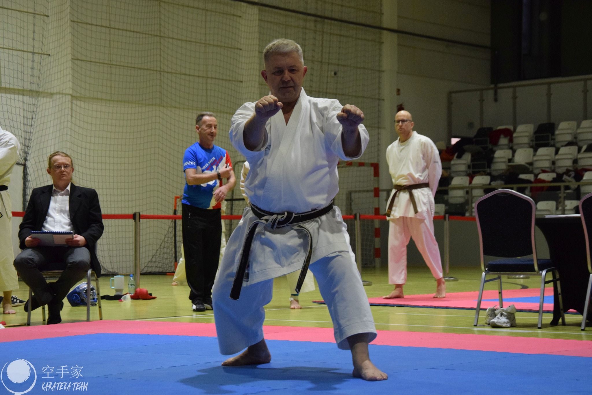 Nieliczni, ale Dynamiczni